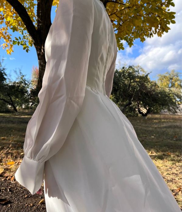 Вінтажна весільна максі сукня XX століття зі шлейфом розмір XS-M