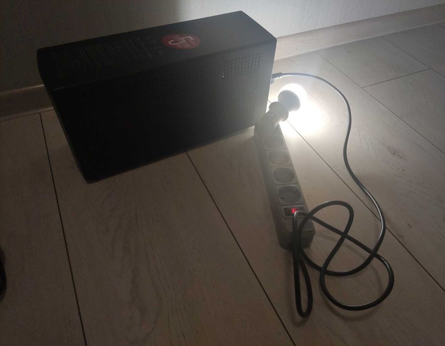 БДЖ Безперебійник Powercom UPS BNT-1000AP