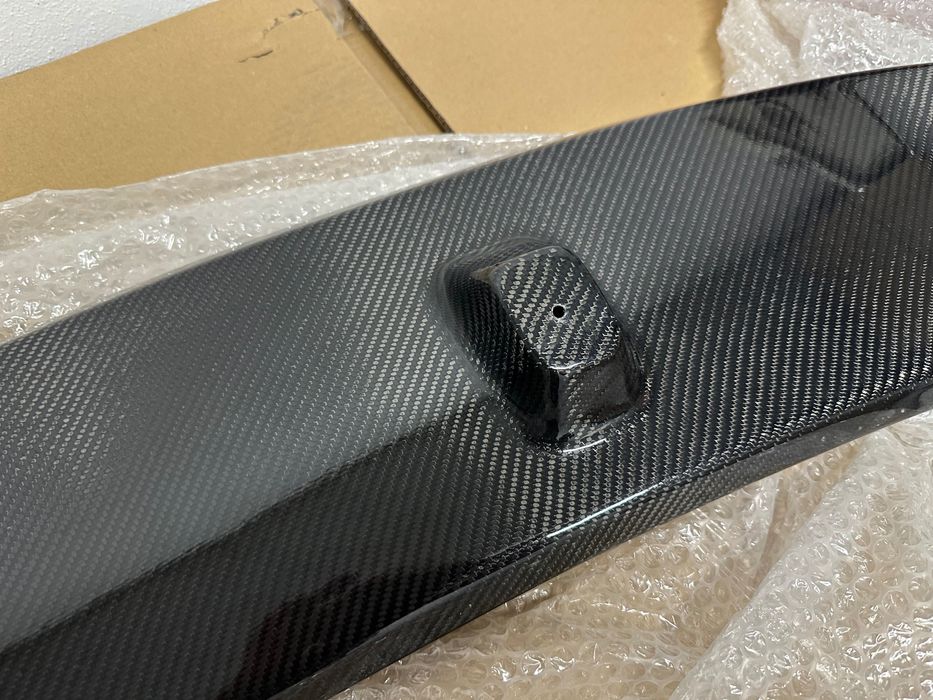 Spoiler traseiro em carbono para BMW X5 G05