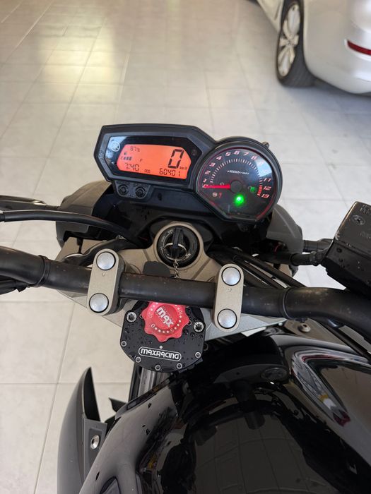 Vende-se Yamaha Xj6 Impecável