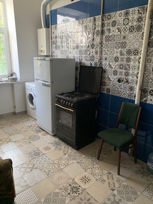 Продам 3 квартиру в сталинском доме на проспекте Гагарина (Леси Украин