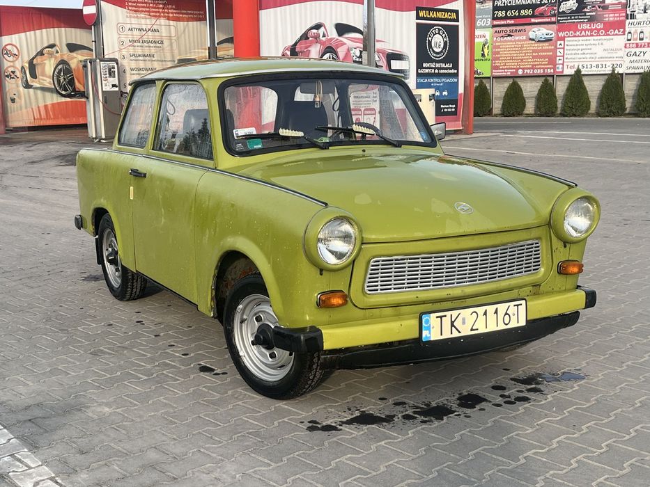 Trabant 601 Trabant , jeden z ostatnich w tym stanie dwusuwów z NRD