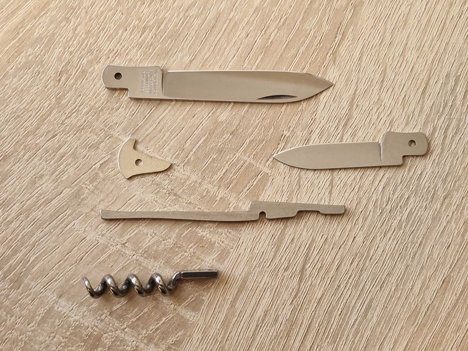 Warstwa narzędzi do scyzoryka Victorinox 91 mm ostrza i korkociąg
