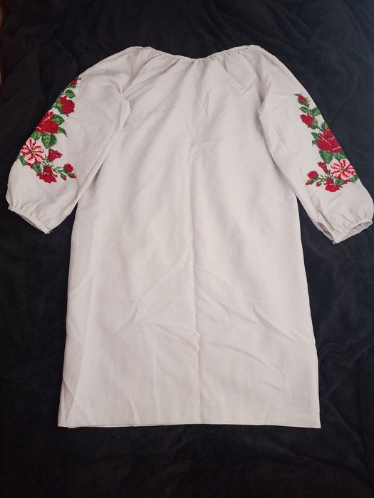 Плаття вишите бісером