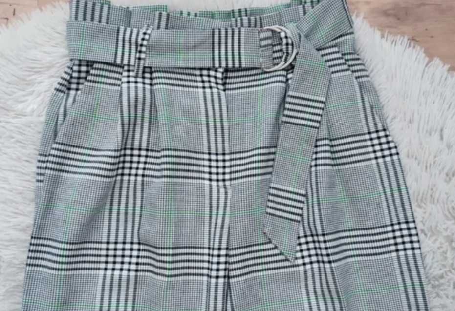 Spodnie paperbag w kratę Bershka wysoki stan