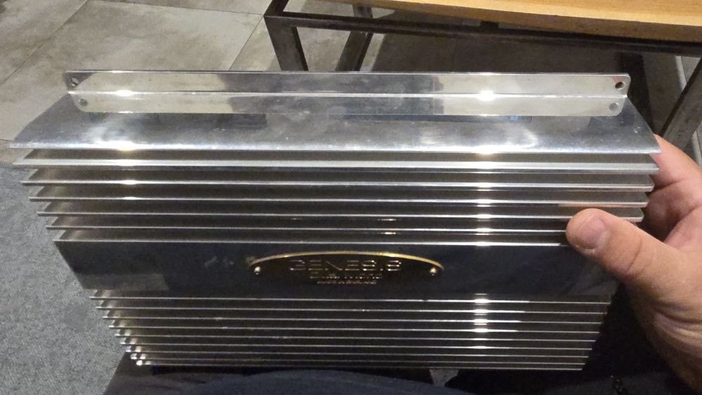 Genesis Dual Mono super stan