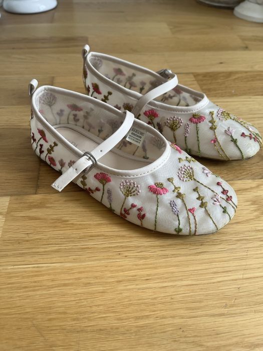 Zara balerinki roz. 29
