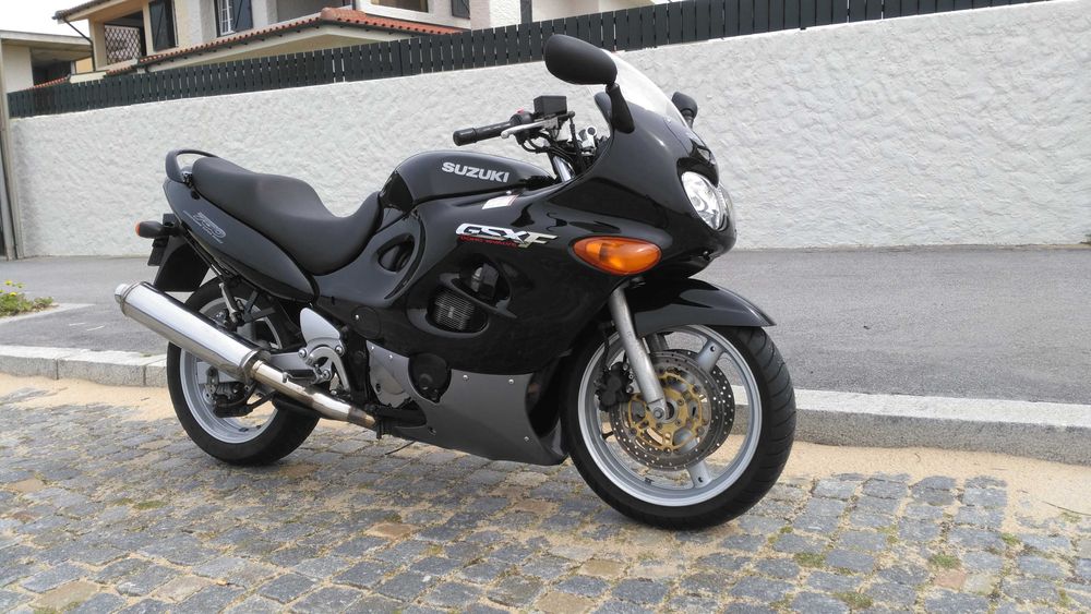 Suzuki GSX 750 F