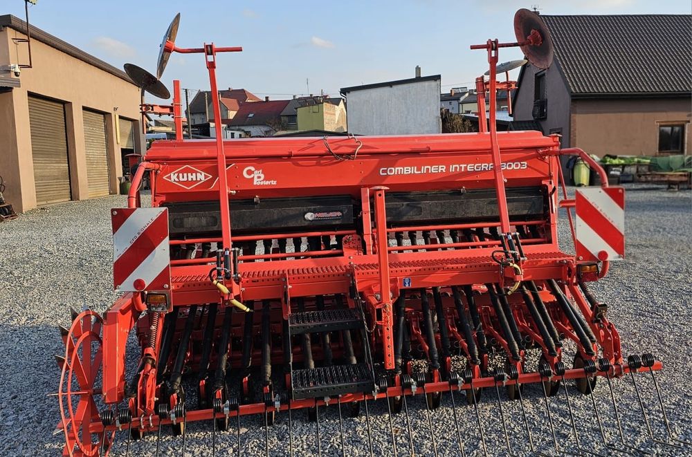 Agregat uprawowo-siewny KUHN COMBILINER INTEGRA 3003