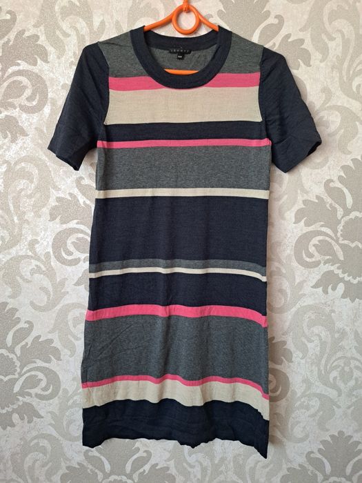 Wełniana sukienka theory merino wool