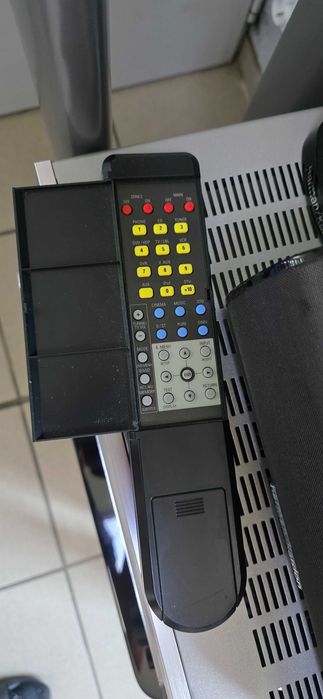 Amplituner Denon AVR-2308 Srebrny Pilot 5.1 Harman Kardon HKTS 11