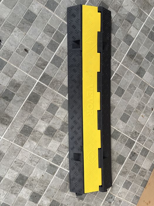 Lomba passa cabos/ velocidade