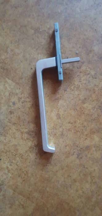 Klamka aluminiowa do drzwi przesuwnych