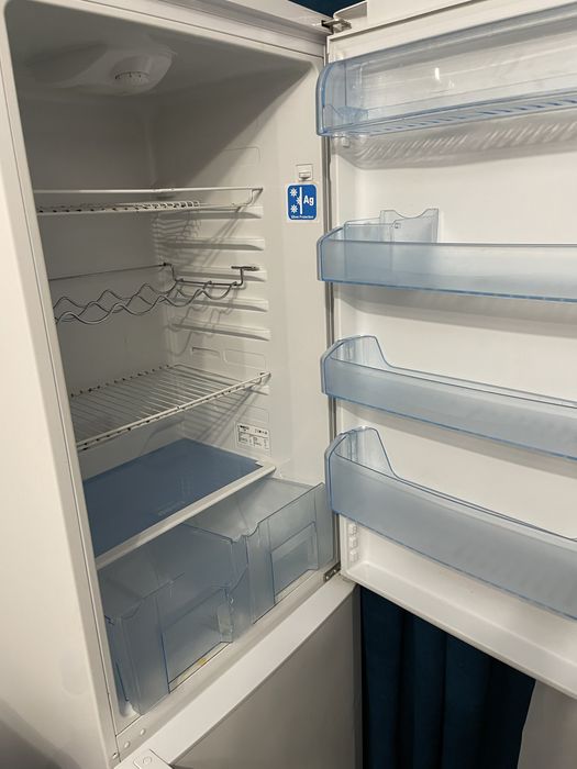 Холодильник Веко.