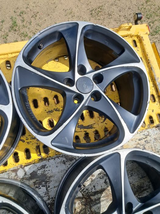 Диски R18, 5*112, ET 45, ЦО 70.