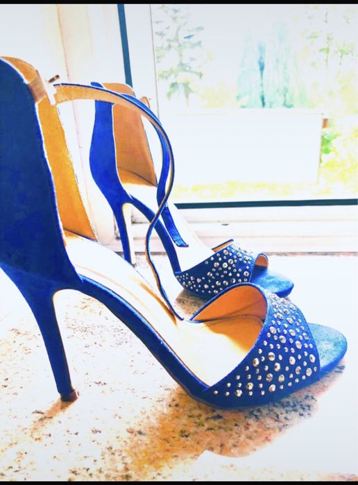 Chabrowe sandałki  rozm 37