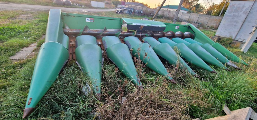 Жниварка кукурудзяна John Deere 893