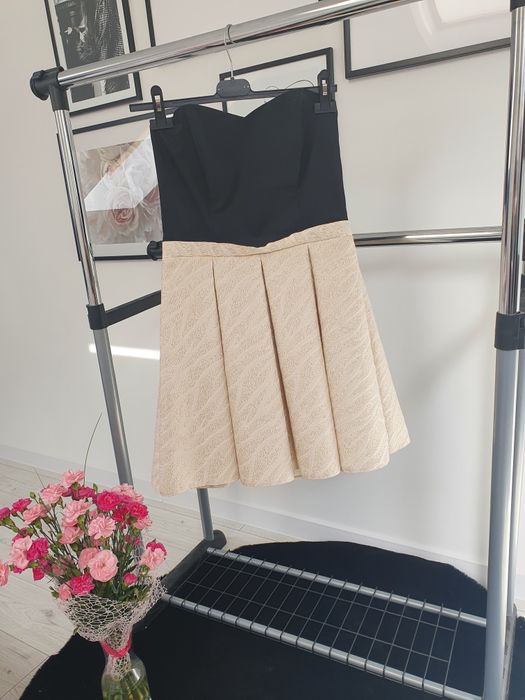 Sukienka bez ramiączek