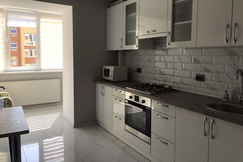 Оренда 1 кім просп. Злуки