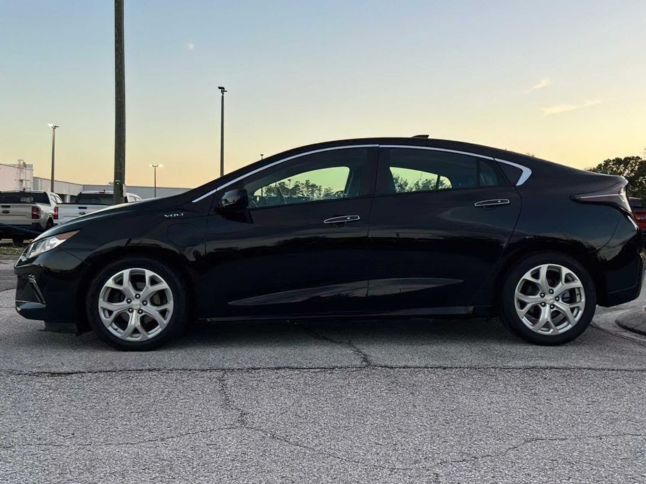 Chevrolet Volt Premier      2017
