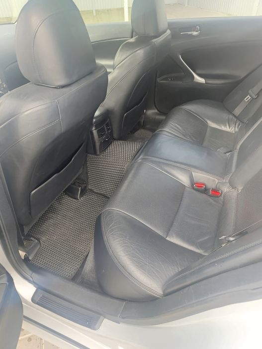 Lexus is220 гарний стан