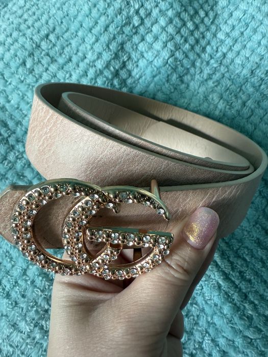 Piękny pasek cyrkonie róż