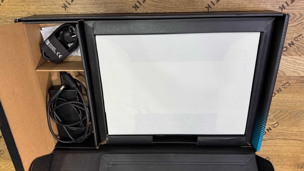 Dell Alienware 16X Aurora Ultra 9 275HX 32gb/1000ssd/RTX5060 8gb 2K (New)