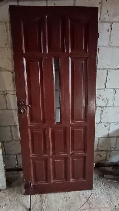 Drzwi zewnętrzne ciemno brązowe, wymiary: 84x203cm