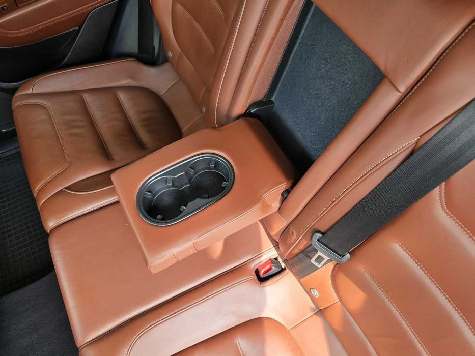 Продам  Volkswagen Touareg 2016. Можна в розстрочку, під викуп.