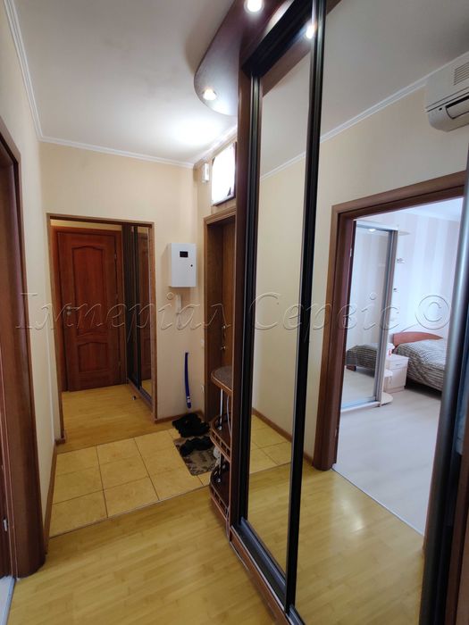 Сдам 2 комнатную с ремонтом на песках