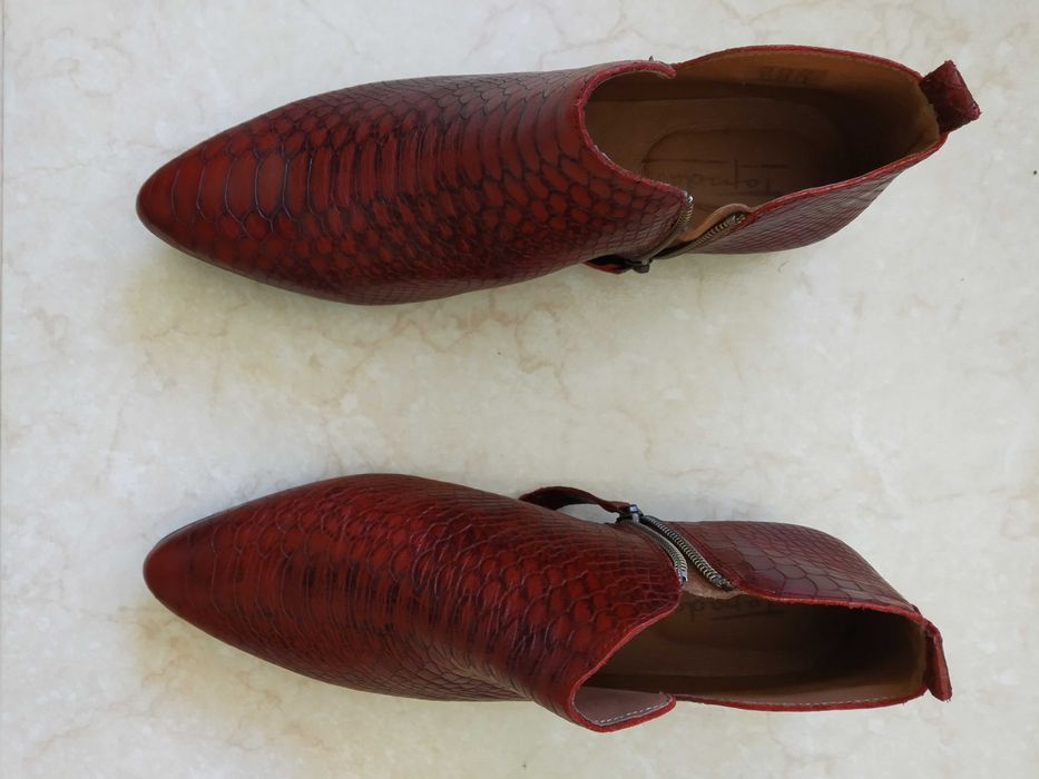 Botins Tapadas novos nº40