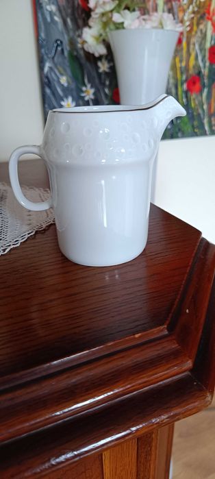 Piękny unikatowy dzbanuszek Kaiser