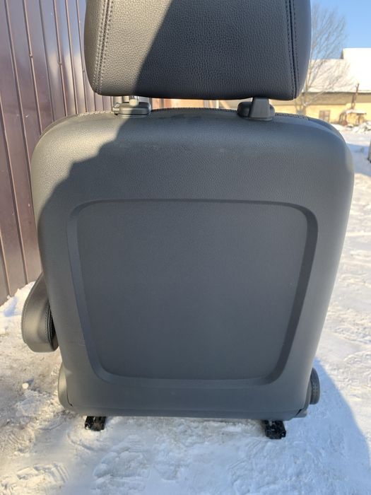 Передні сидіння з підігрівом на Mercedes Vito-Viano