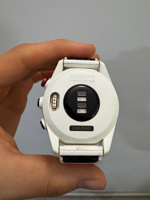 Garmin Approach S62 – Relógio GPS de Golfe Premium (Branco)