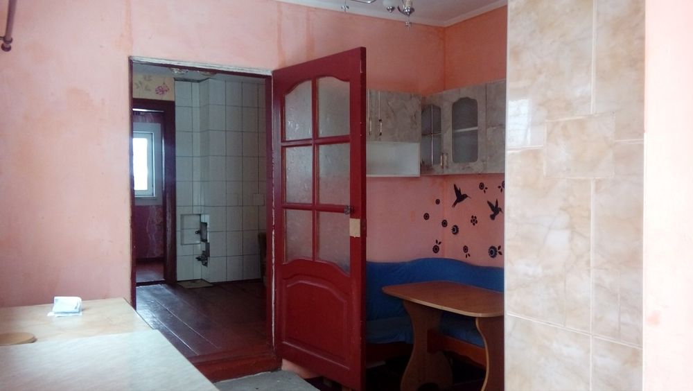 Продам пів будинку