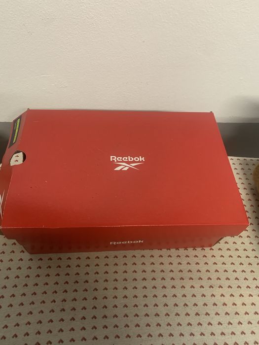 Sapatilhas 38 reebook