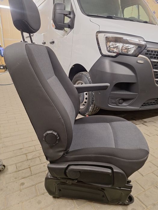 Fotel pasażera Master III-IV