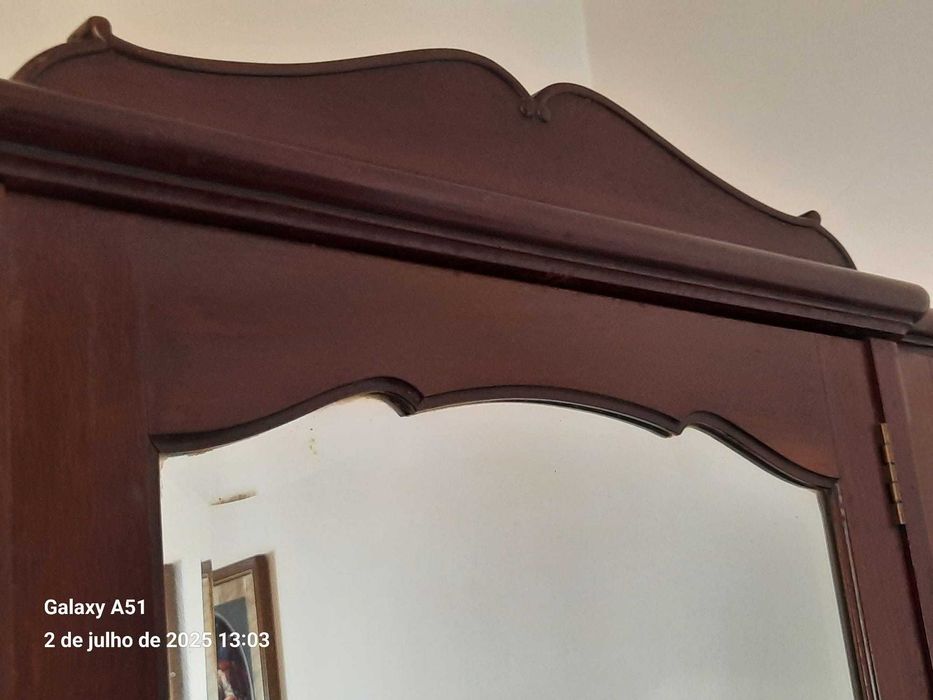 Conjunto de Quarto Antigo