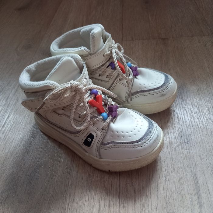 Кросівки весняні 30р