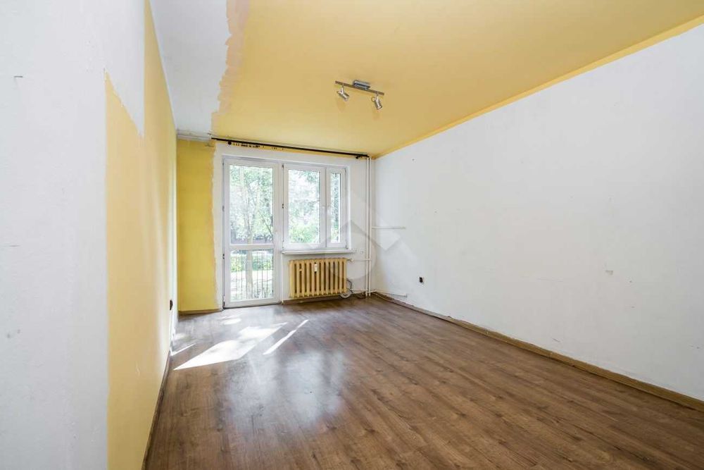 1-pokojowe mieszkanie z oddzielną kuchnią-Bronowice