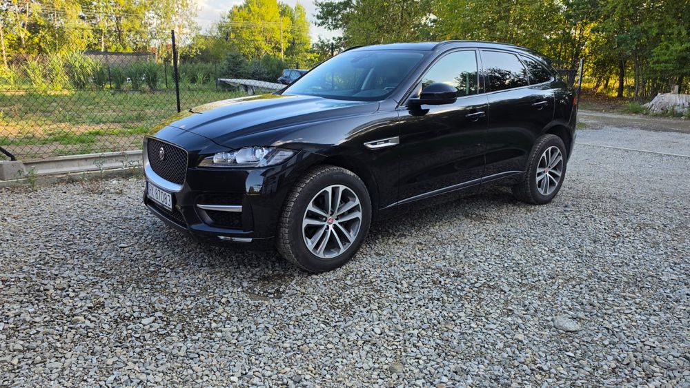 Jaguar F-Pace