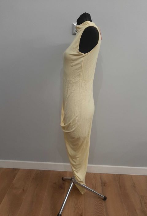 Sukienka asymetryczna żółta z półgolfem Club L XL