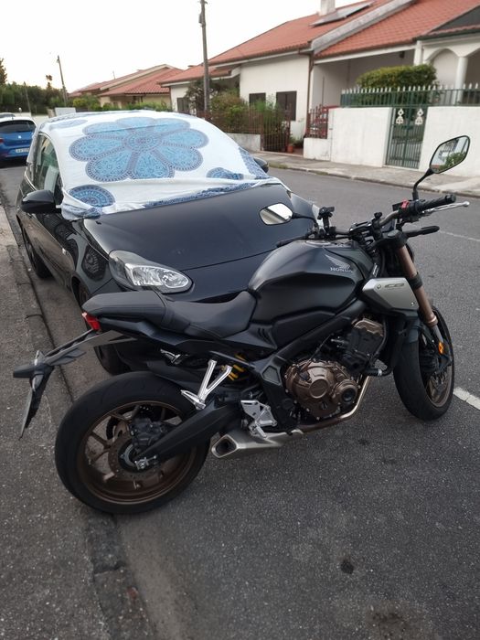 Honda cb650r black edition