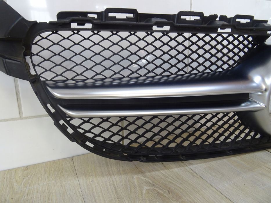 grill mercedes w205 c-klasa c 6.3 amg a2058880523s llu