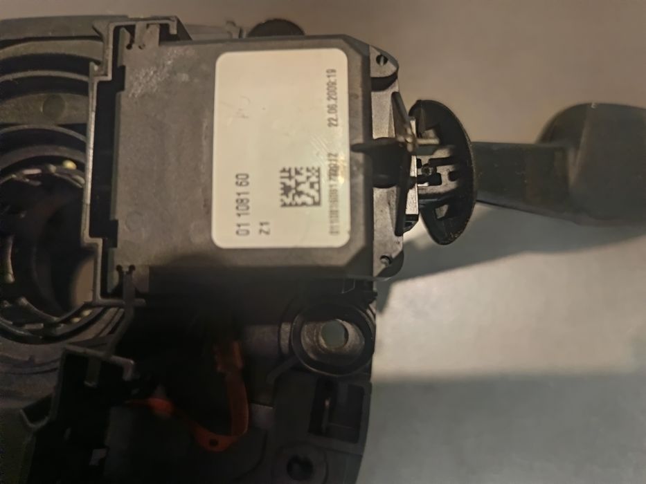 Czujnik kąta skrętu Manetki BMW E90 przełącznik zespolony