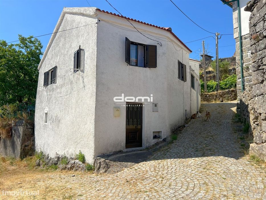 Moradia pronta a habitar em Covas, Fornelo do Monte