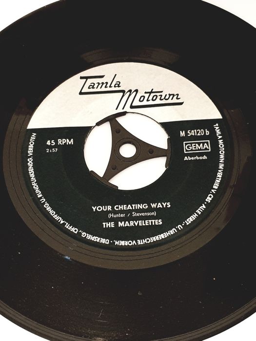 Vintage disco 45 RPM em vinil Tamla Motown  The Marvelettes