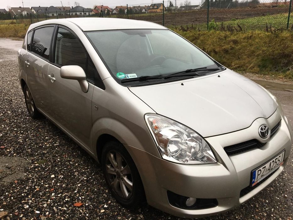 Toyota Corolla Verso Prywatny 7os + Opony Całoroczne