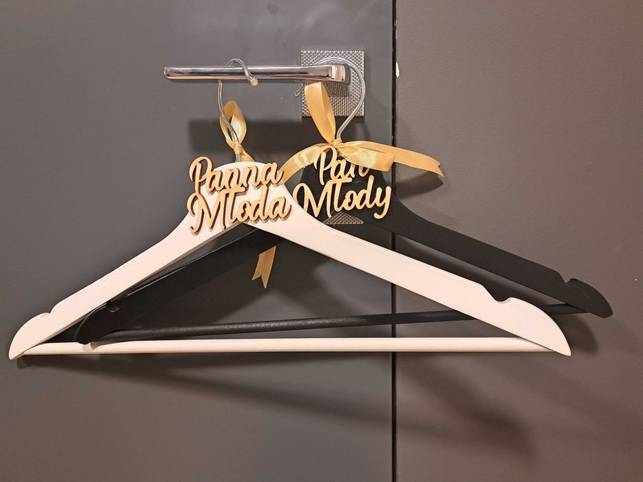 Suknia ślubna Solta z długim, koronkowym rękawem