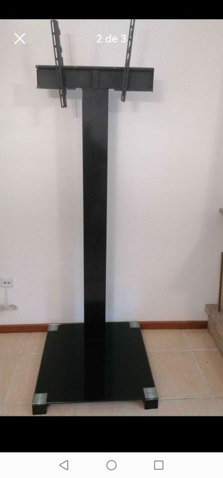 Suporte para TV, muito elegante, para casa ou num espaço aberto ao púb